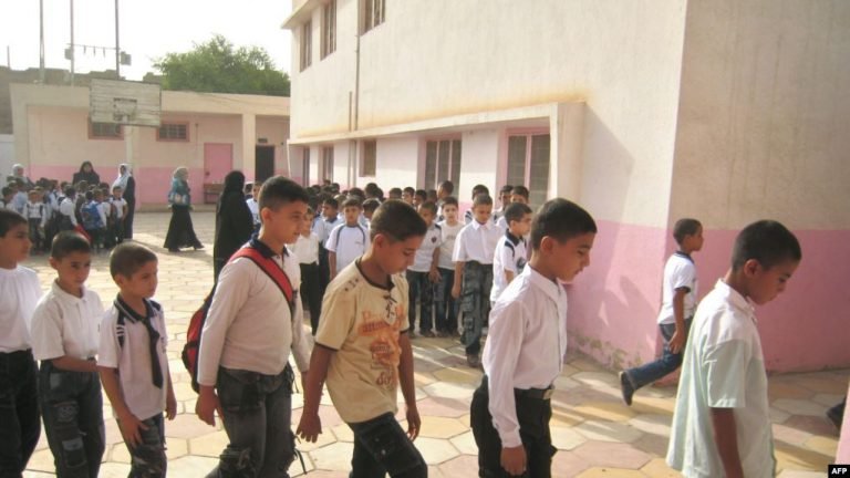 اليك أيها الطالب النجيب