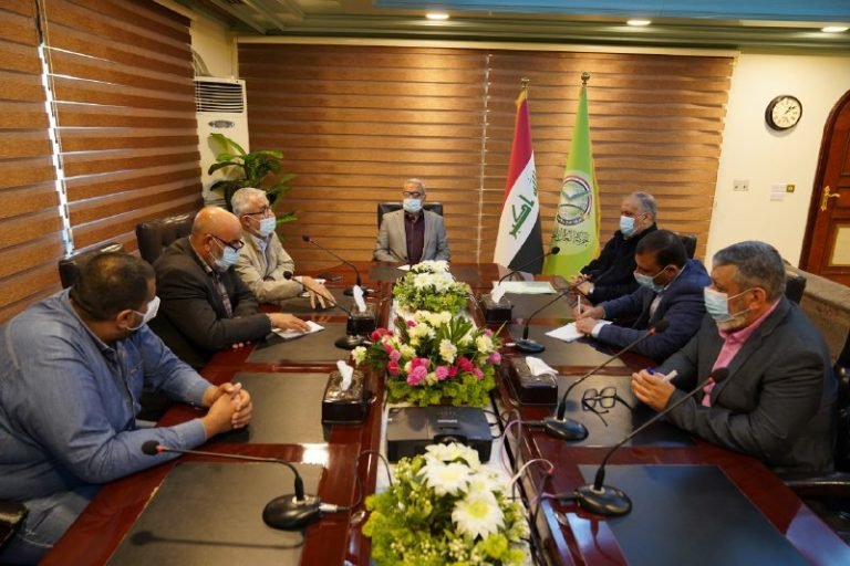 الدائرة التربوية تبحث واقع مناطق الرصافة مع ممثليها