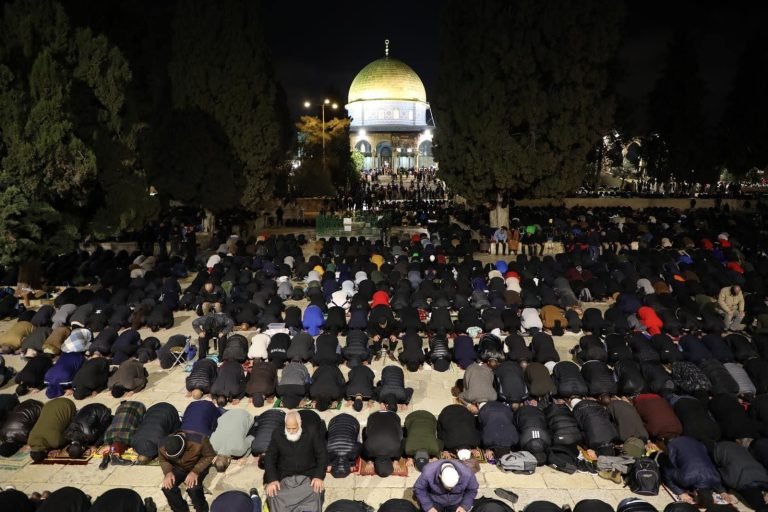 بـيـــان ( 116 ): تحيّـة إجلال وإكبار للمرابطين في الأقصى