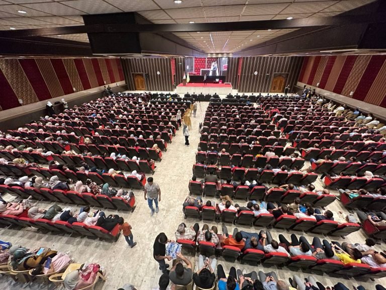 الحركة تختتم مسابقتها بتوزيع الجوائز خلال حفل جماهيري كبير