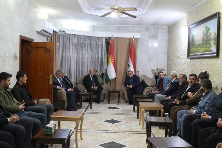 ممثلوا الأحزاب السياسية في ضيافة مكتب أربيل