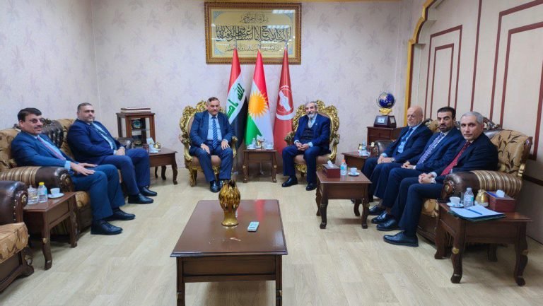 الحركة تهنيء الاستاذ صلاح الدين بمناسبة انتخابه أميناً عاماً